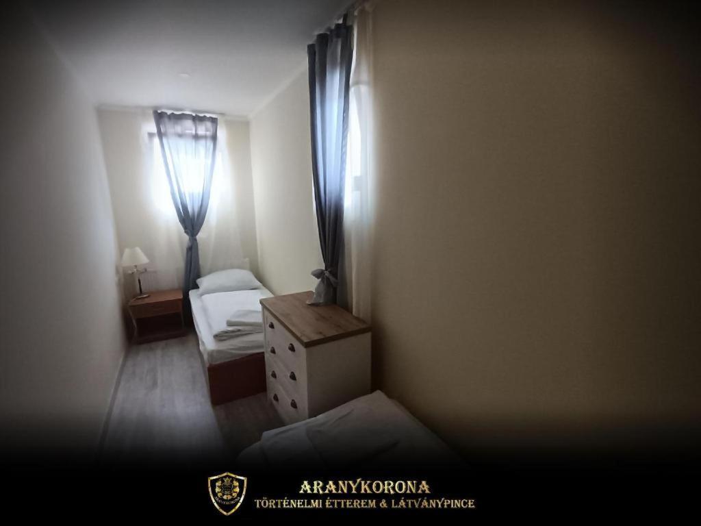 Aranykorona Hotel ミシュコルツ エクステリア 写真
